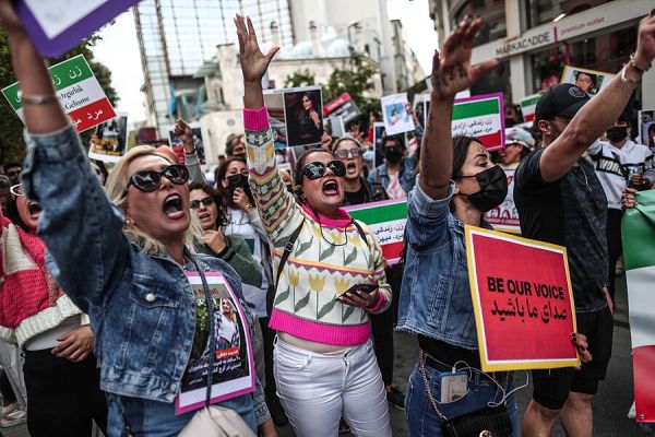 Telediario Fin de Semana - El fútbol, inspiración para las mujeres iraníes