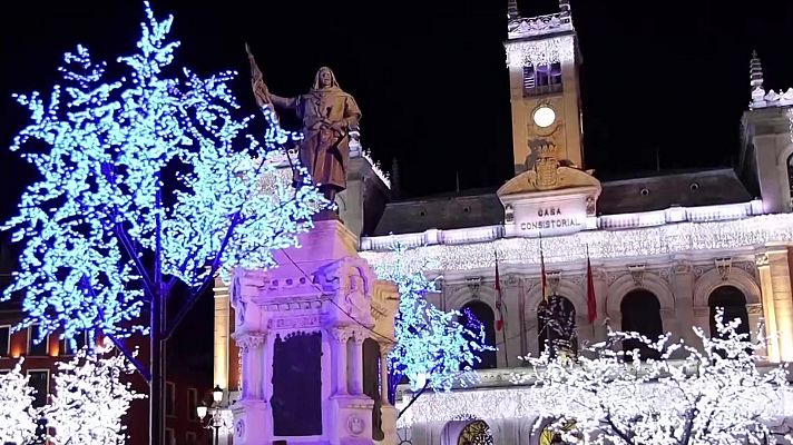 ¿Atrasar el encendido de las luces navideñas o menos horas?