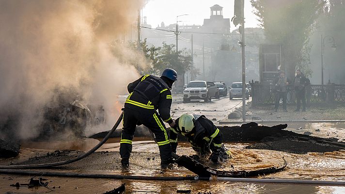 Los bombardeos rusos vuelven a gran parte de Ucrania: "Para que nos vamos a ir, un misil te encuentra en cualquier lado"