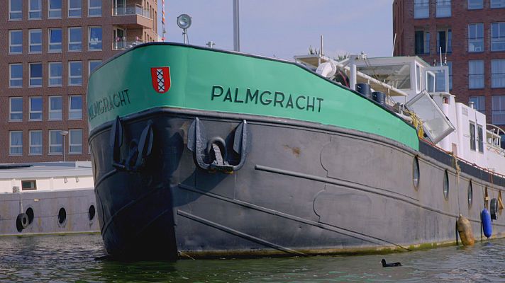 Casa flotante gigante