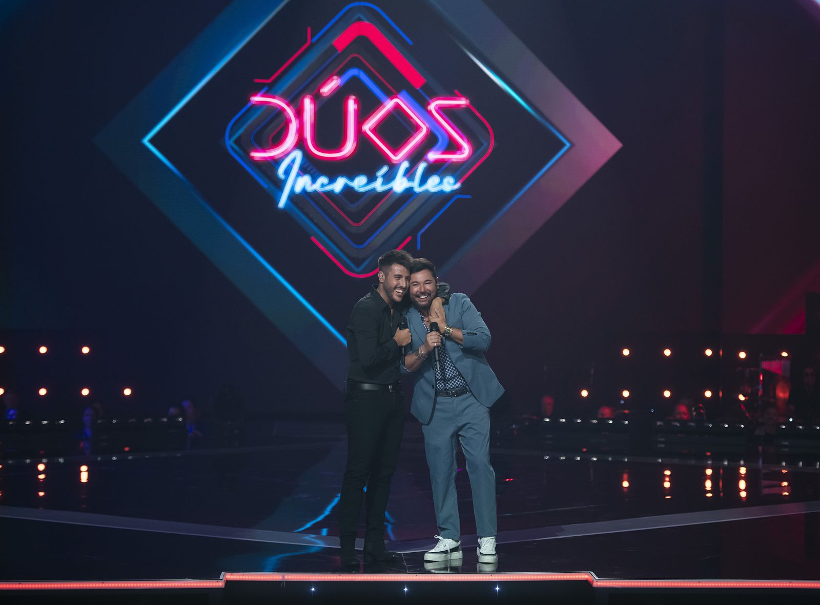 Dúos increíbles: Antonio José y Poveda forman dúo - Dúos increíbles | Ver