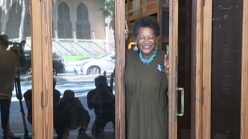 Carrie Mae Weems, la fotógrafa de las mujeres y las personas negras, en Barcelona