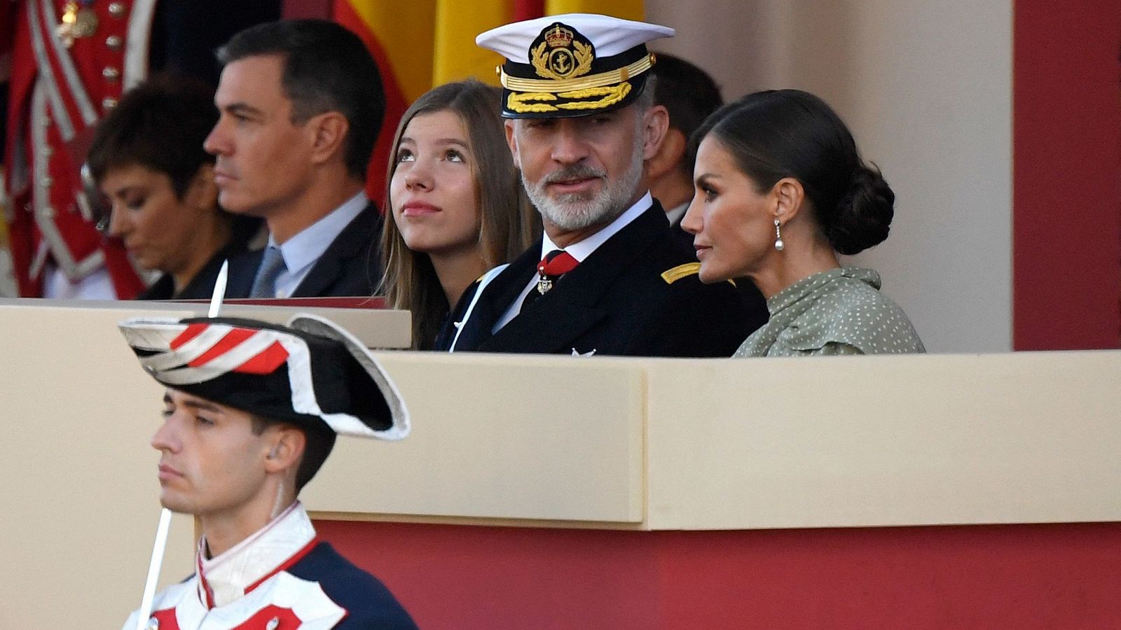 El desfile de la Fiesta Nacional recupera esplendor