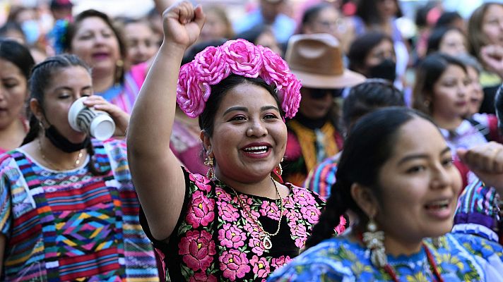 México celebra el día de la Nación Pluricultural y denuncia las consecuencias del colonialismo 