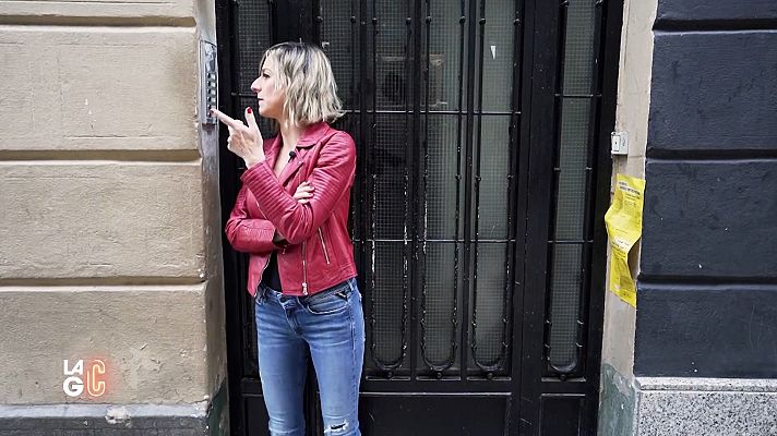 La gran confusión - Ana Boadas y los vecinos en la calle