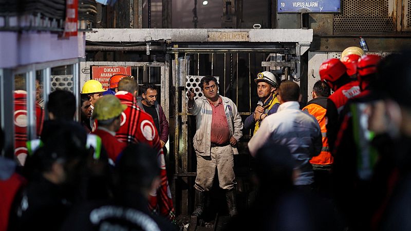 Una explosión en una mina de Turquía deja al menos 40 muertos 