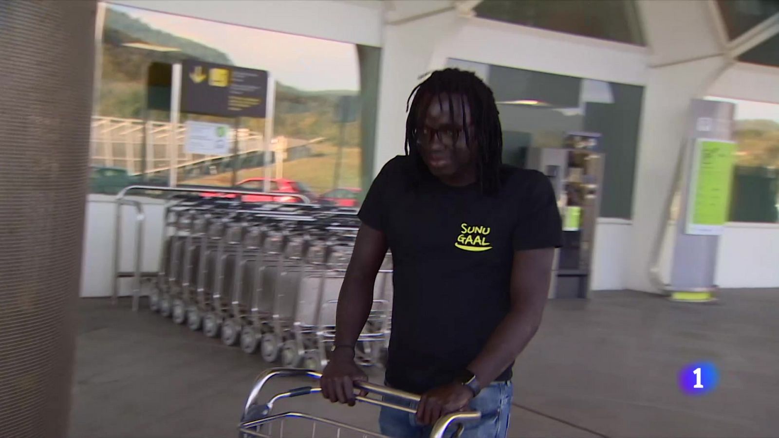 Mbaye Gil, el enfermero que llegó en patera  - Ver ahora