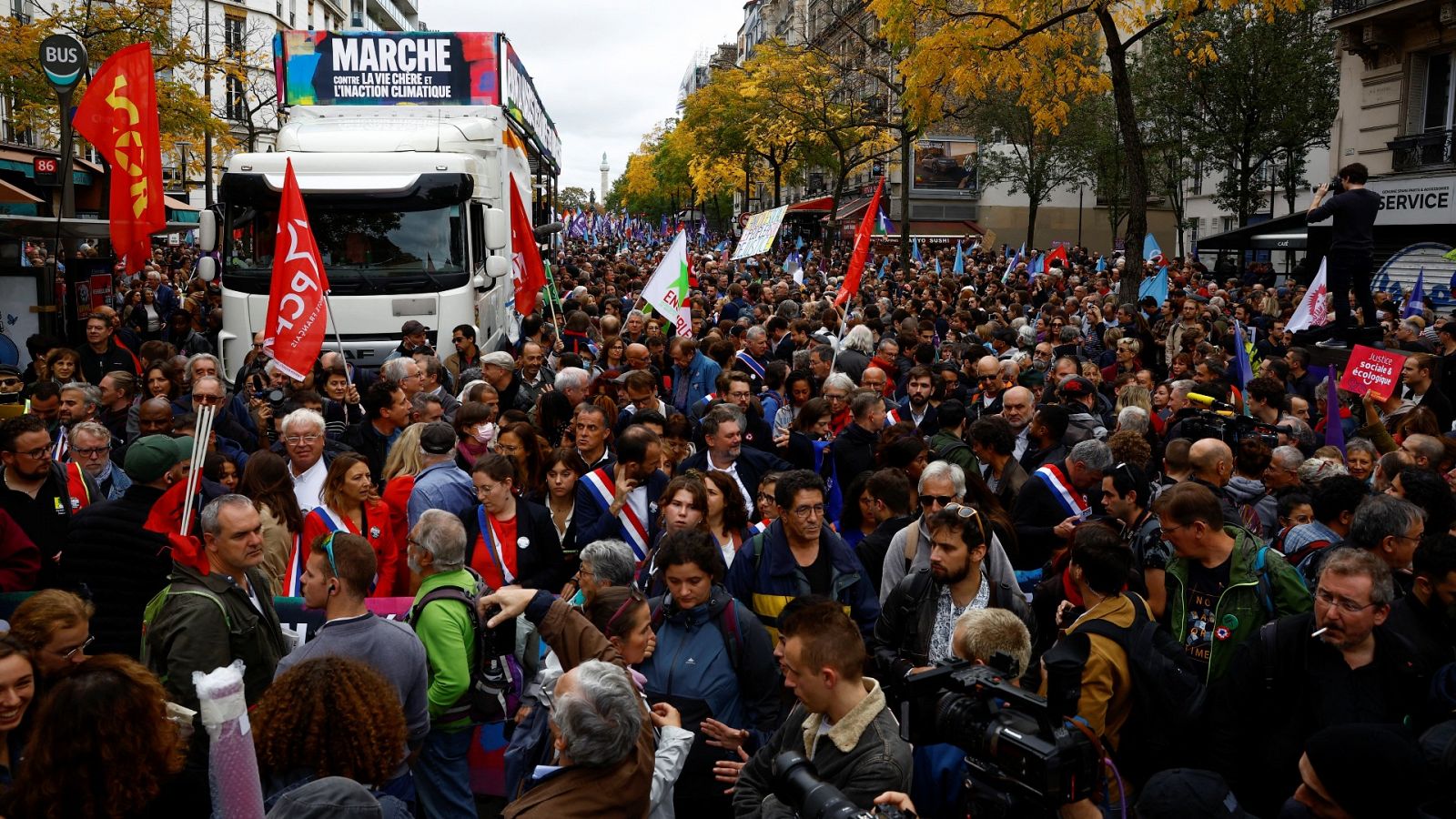 Manifestación en París contra el alto coste de la vida