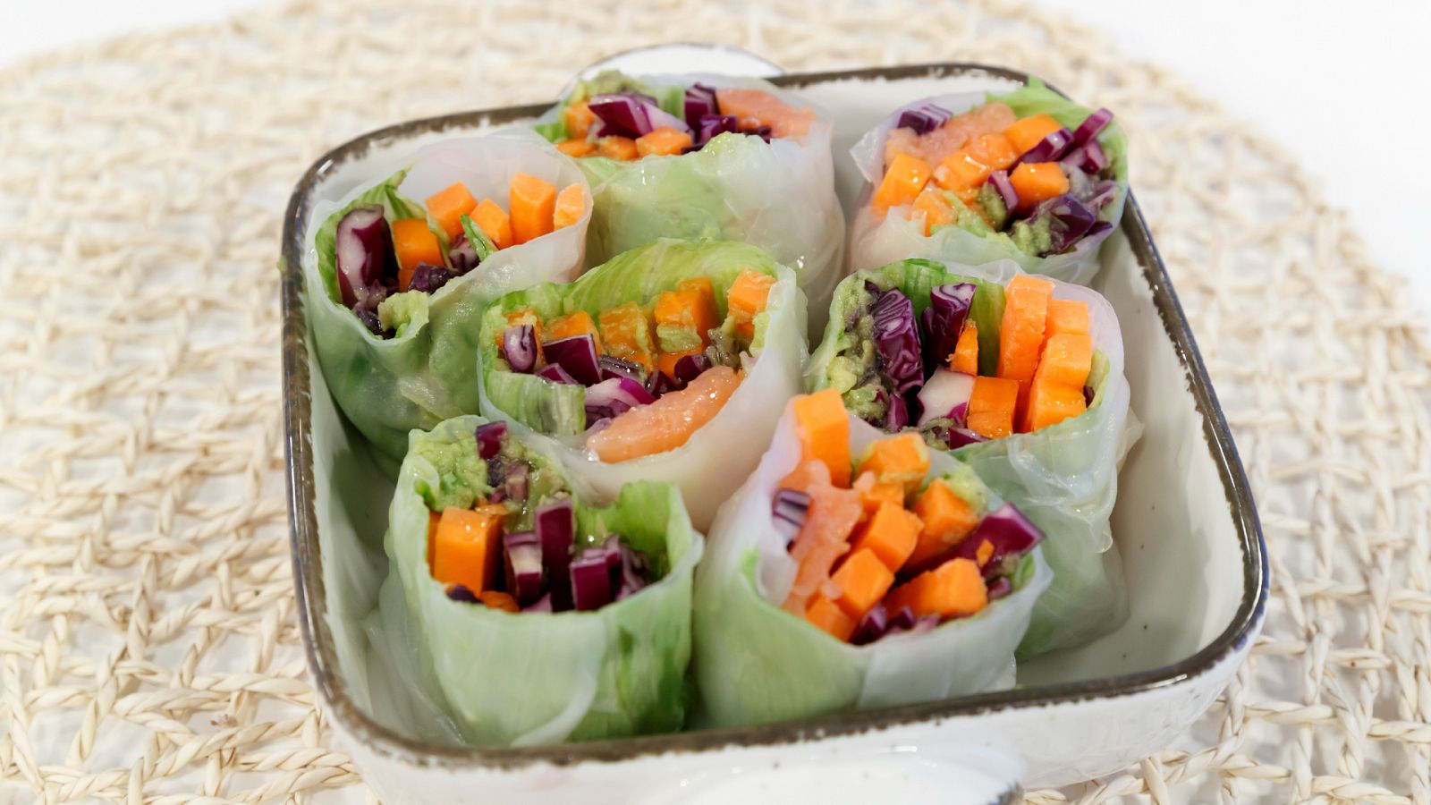 Rollitos de papel de arroz con verduras y guacamole de Marta Verona