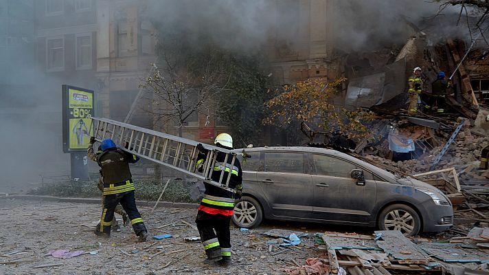 Telediario 1 - Rusia ataca de nuevo el centro de Kiev con drones 'suicidas'