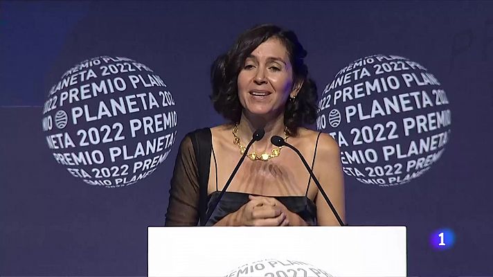 Telediario 1 - Cristina Campos, finalista del premio Planeta, pide que se fomente la creatividad en los centros educativos