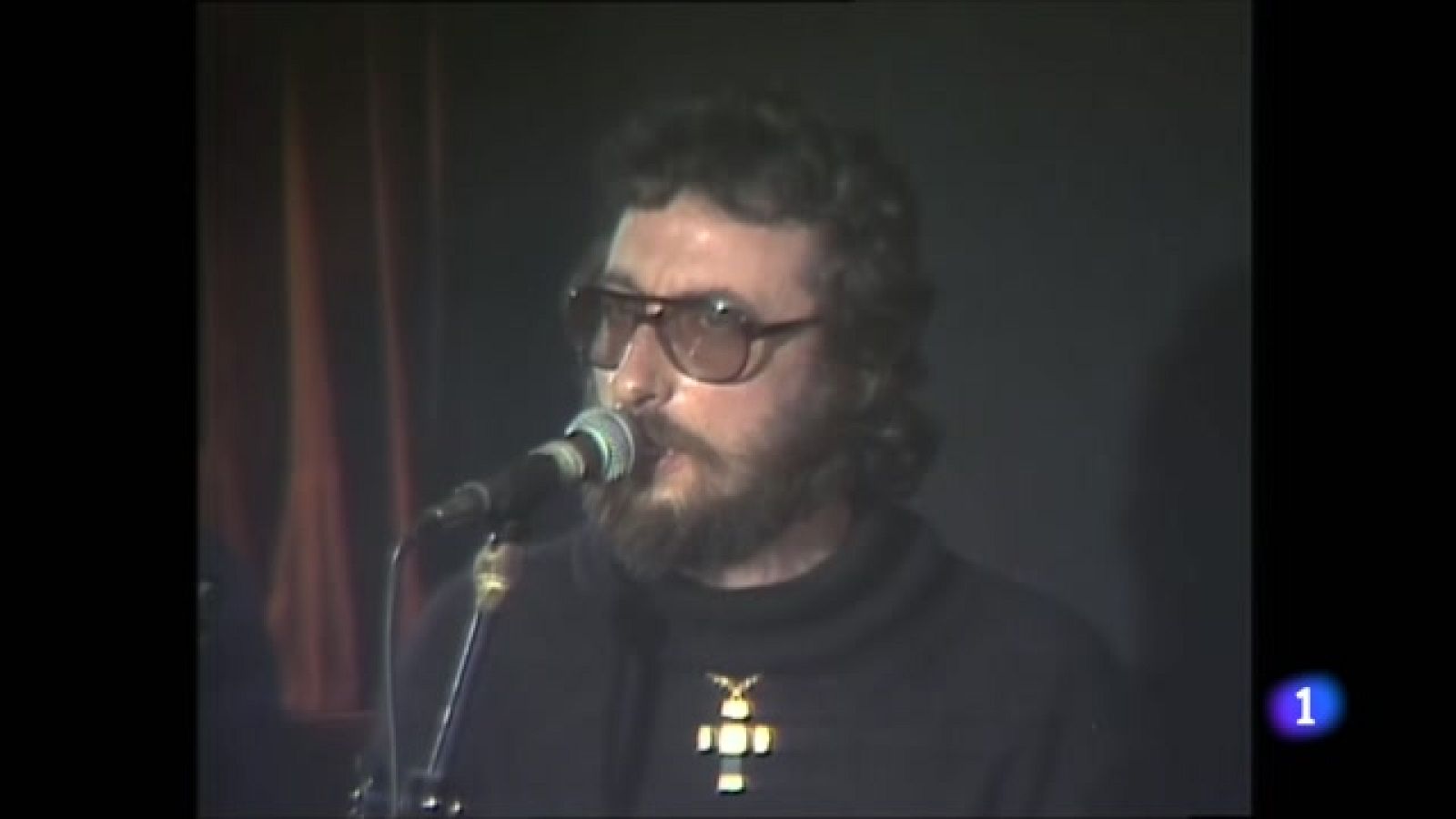 Especial Eugenio: entrevistes i acudits