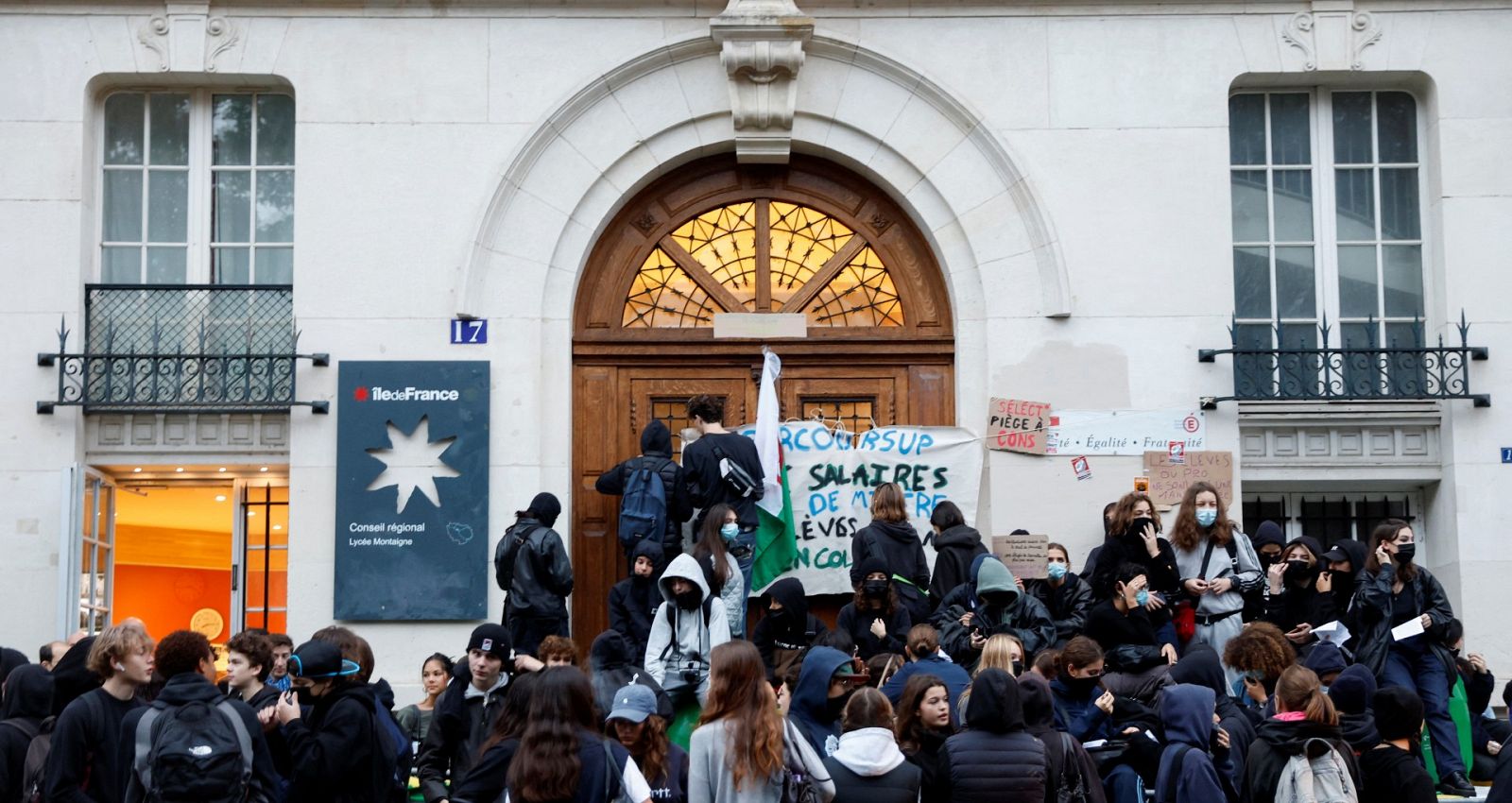 Hablamos con Mavi Doñate sobre la huelga en Francia
