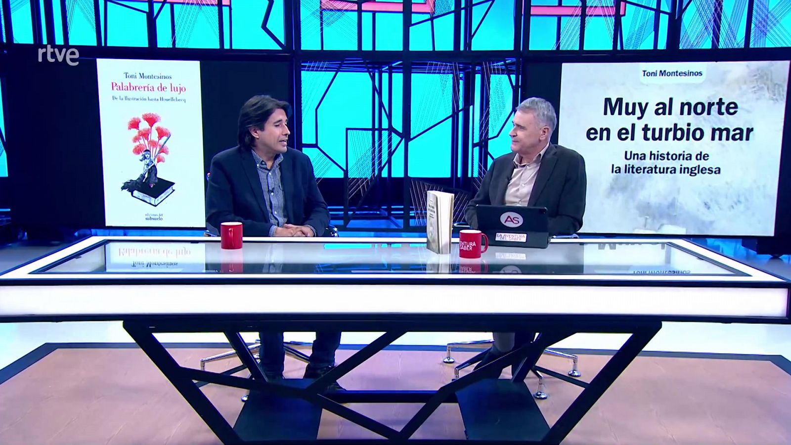 Con el escritor Toni Montesinos repasamos la historia de la literatura francesa e inglesa con los libros 'Palabrería de lujo' y 'Muy al norte en el turbio mar'