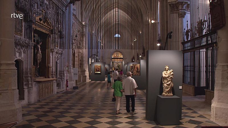 La exposicin 'Renacer. La catedral transformada' recorre la historia, la arquitectura y la riqueza artstica de ese templo palentino, que celebra su VII centenario. 