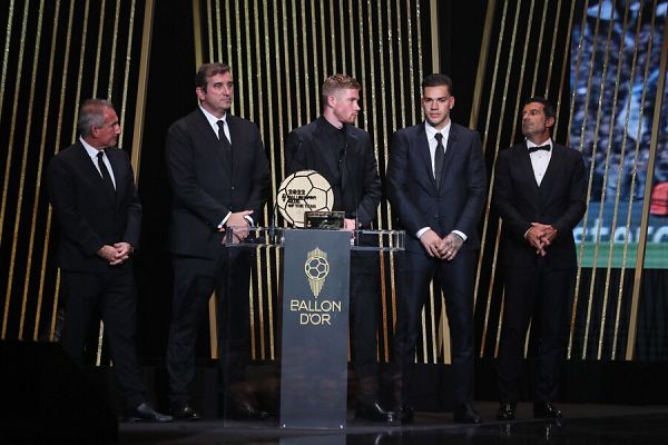 La Gala del Balón de Oro de Benzema, mucho 'glamour' y sorpresa final