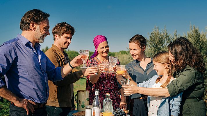 Cine internacional - Una mesa en la provenza. Hijas inesperadas