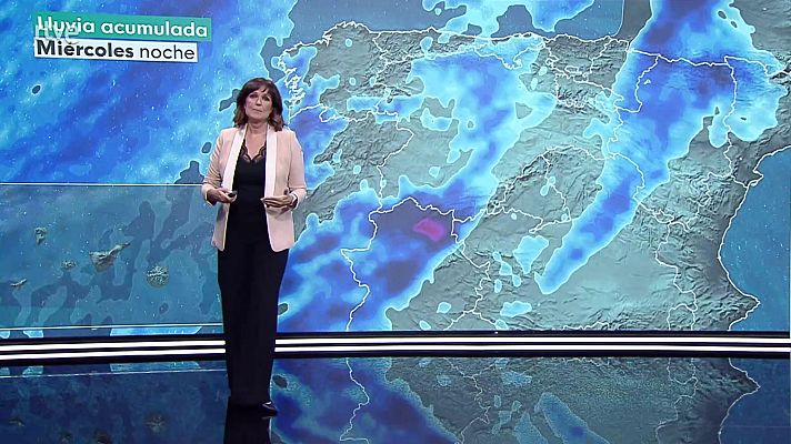 En el oeste de Galicia, intervalos de nubes altas aumentando a nuboso o cubierto con precipitaciones que pueden llegar a ser localmente fuertes o persistentes