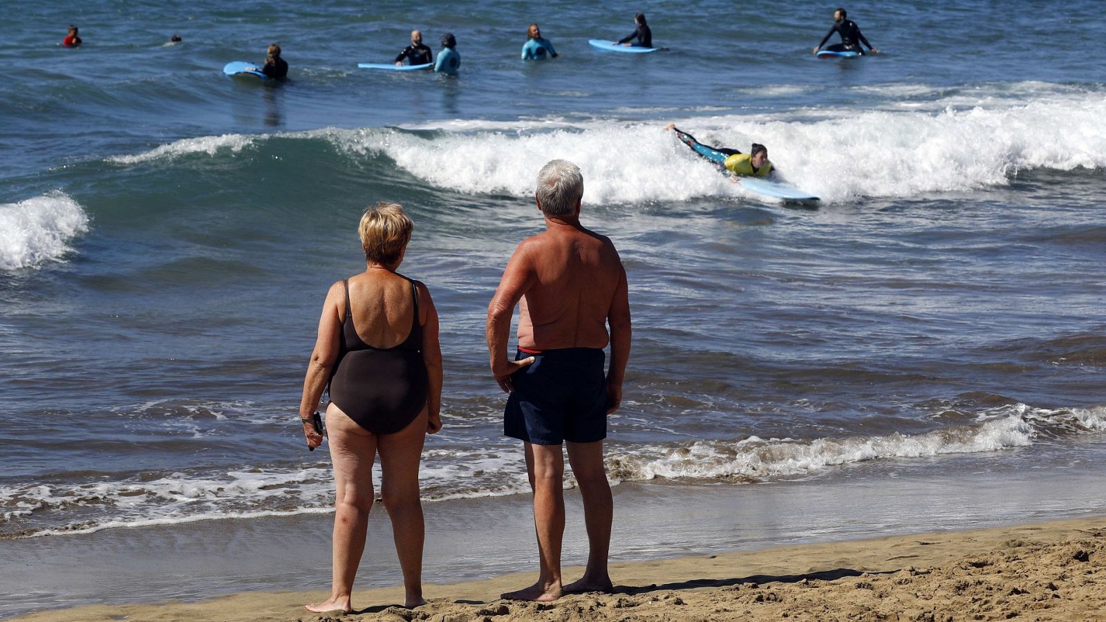 El vicepresidente de Exceltur, José Luis Zoreda, explica que el turismo todavía mantiene buenas cifras para este invierno, sobre todo en Canarias, donde es la temporada fuerte.