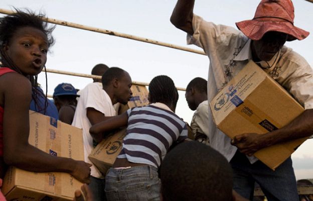  - La ayuda no llega a los haitianos