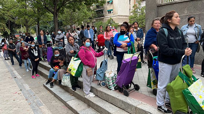 Telediario 2 - Vergüenza y rechazo social, la huella del estigma de la pobreza en España