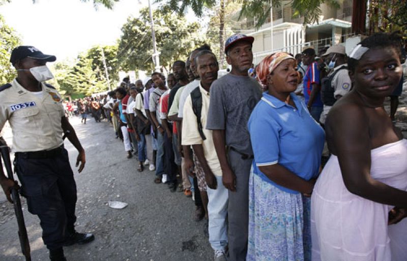 Se complica el reparto de la ayuda en Haití