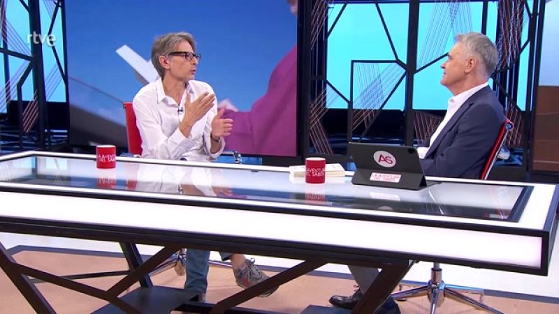 El escritor Juan Tallón nos habla de su novela 'Obra maestra', sobre la insólita desaparición en Madrid de una escultura que pesaba 38 toneladas,