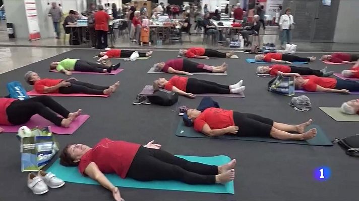 L'Informatiu - La gent gran gaudeix de més de 300 activitats gratuïtes per promoure l'envelliment actiu