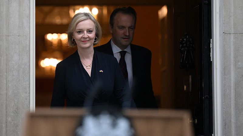 Dimite la Liz Truss tras el mandato más corto de la historia de Reino Unido