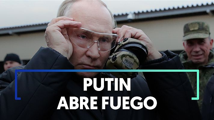 Putin visita a los reservistas y dispara un fusil