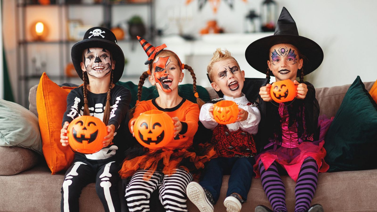 Un reciente estudio de la OCU detecta una amplia lista de riesgos en disfraces de Halloween - Ver ahora