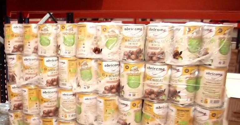 Una empresa de toledana prepara los paquetes de provisiones del ejército ucraniano 