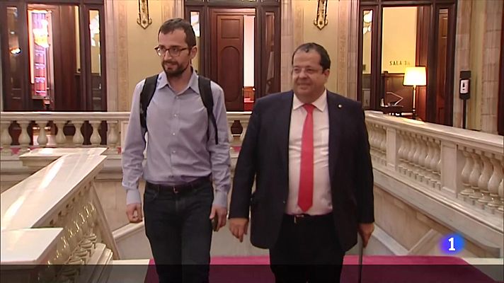 L'Informatiu - Elena defensa al Parlament el relleu d'Estela