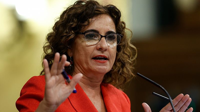 Este miércoles, la ministra de Hacienda ha defendido los Presupuestos de 2023, los que ha calificado como de "justicia social" y "eficiencia económica".