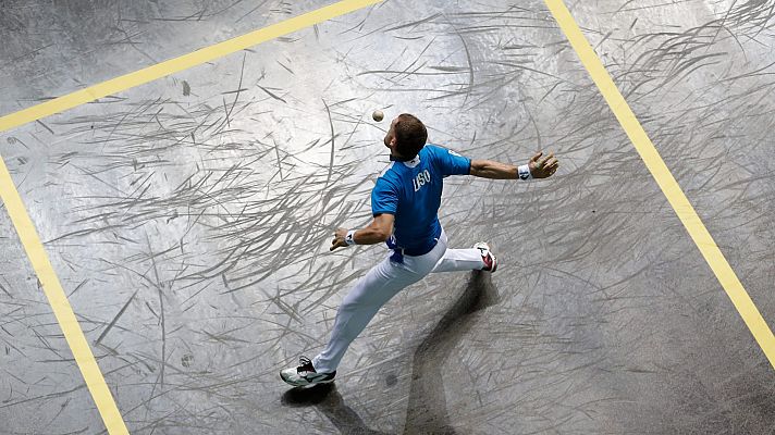 Telediario 1 - PP y Vox critican la "cesión" del Gobierno al PNV con las selecciones de arraigo a cambio de apoyo presupuestario