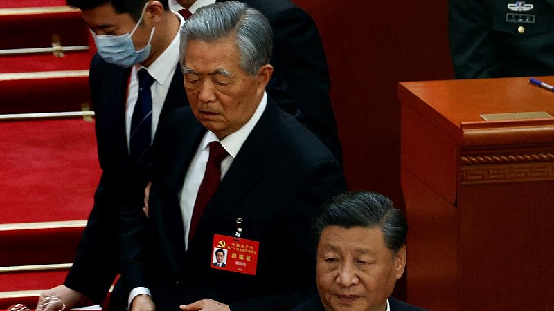 ¿Qué pasó con el expresidente Hu Jintao en el Congreso del Partido Comunista de China?