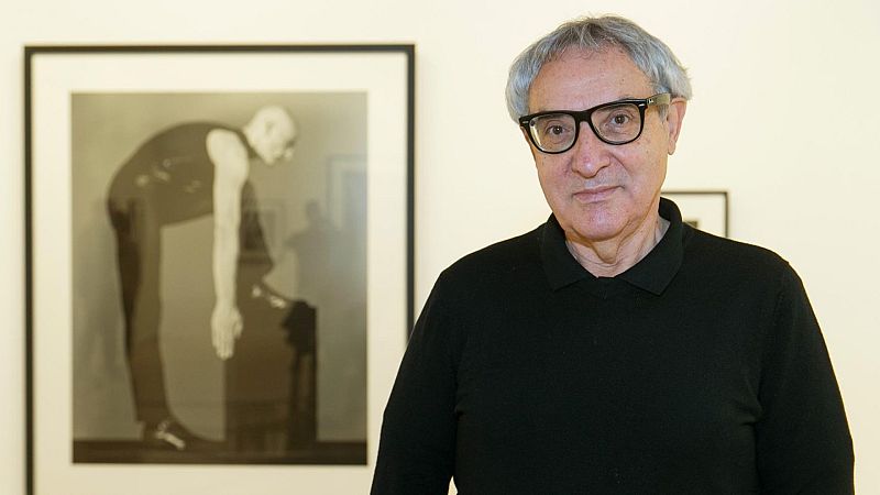 El fotógrafo de moda Manuel Outumuro recibe el premio Lucie en Nueva York a toda su carrera 