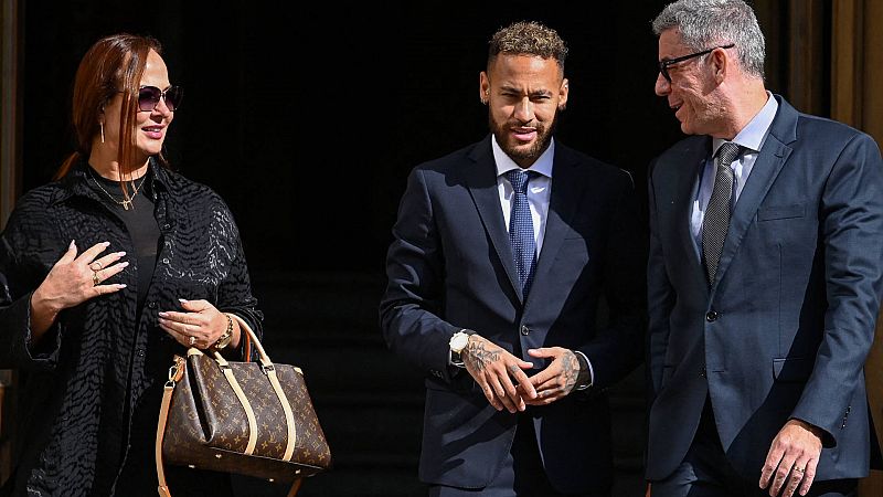 Giro en el Caso Neymar: La Fiscalía retira la demanda a los acusados -- Ver ahora