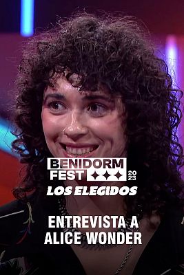 Benidorm Fest - Entrevista a Alice Wonder en la gala 'Benidorm Fest: los elegidos'