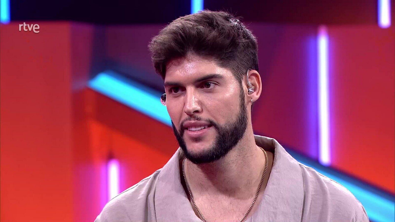 Entrevista a José Otero en la gala 'Benidorm Fest: los elegidos' - Benidorm Fest | Ver