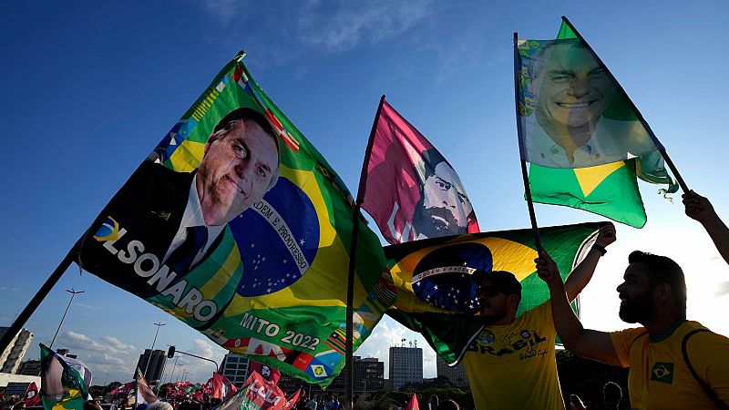 Las banderas toman protagonismo en las elecciones brasileñas