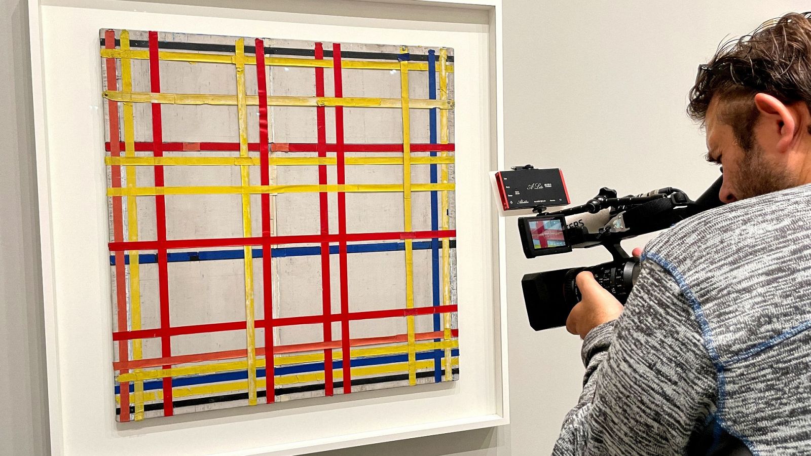 Un cuadro de Mondrian lleva más de 70 años expuesto del revés