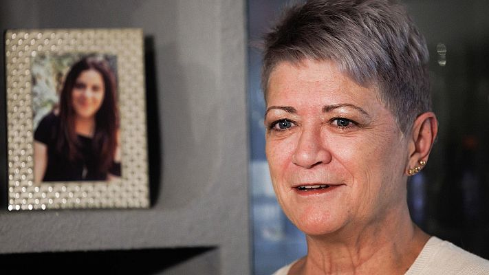 Hablando claro - Isabel de la Fuente, madre de una de las víctimas del Madrid Arena: "La víctimas son las que están metidas en columbarios desde hace 10 años"