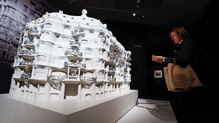 Telediario 2 - La muestra Gaudí, una aproximación a la obra del arquitecto catalán