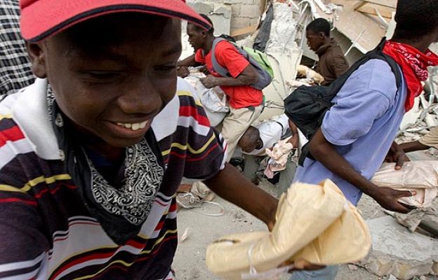  - EE.UU. comienza a repartir ayuda