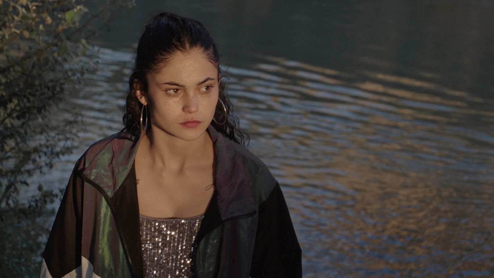 'El agua': Elena López Riera descubre la adolescencia y los miedos atávicos de Orihuela