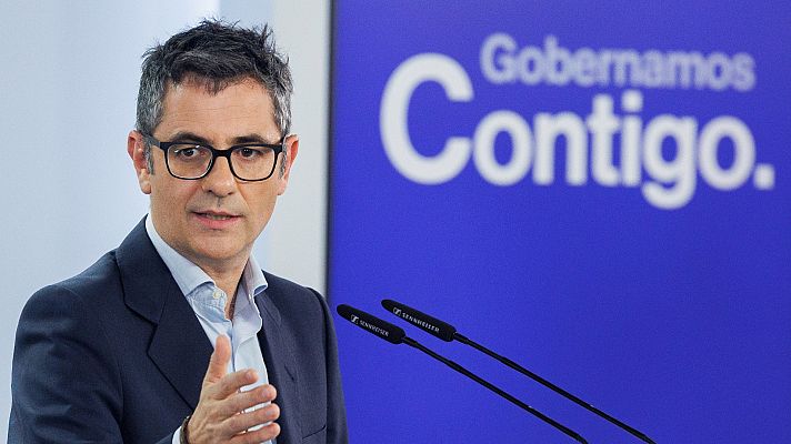 Telediario 1 - El Gobierno ve "una España más digna" tras la exhumación de Queipo y Feijóo prefiere "dejar a los muertos en paz"