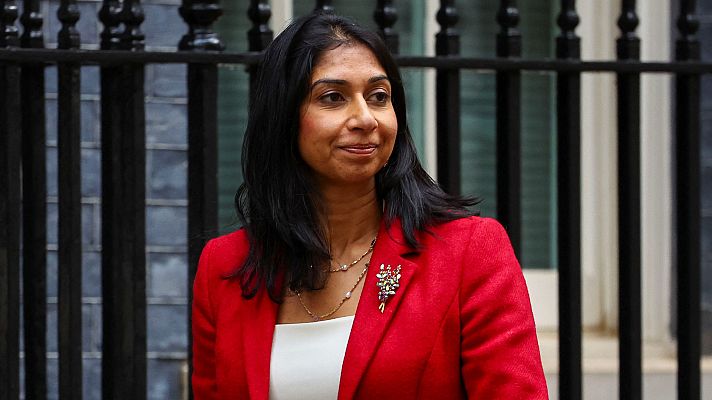 Telediario 2 - El Gobierno británico llama a frenar la "invasión" de inmigrantes