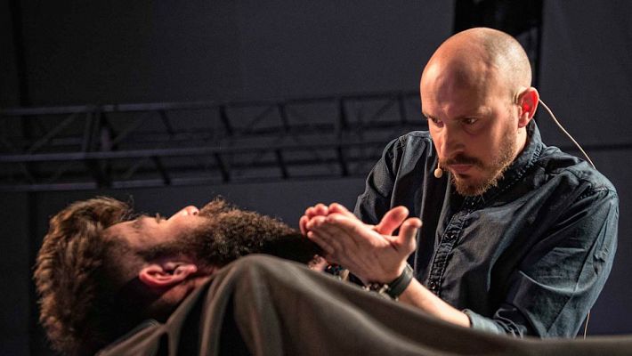 Telediario 2 - Vicenc Moretó, barbero de 'La Roja', viajará a Catar con la selección