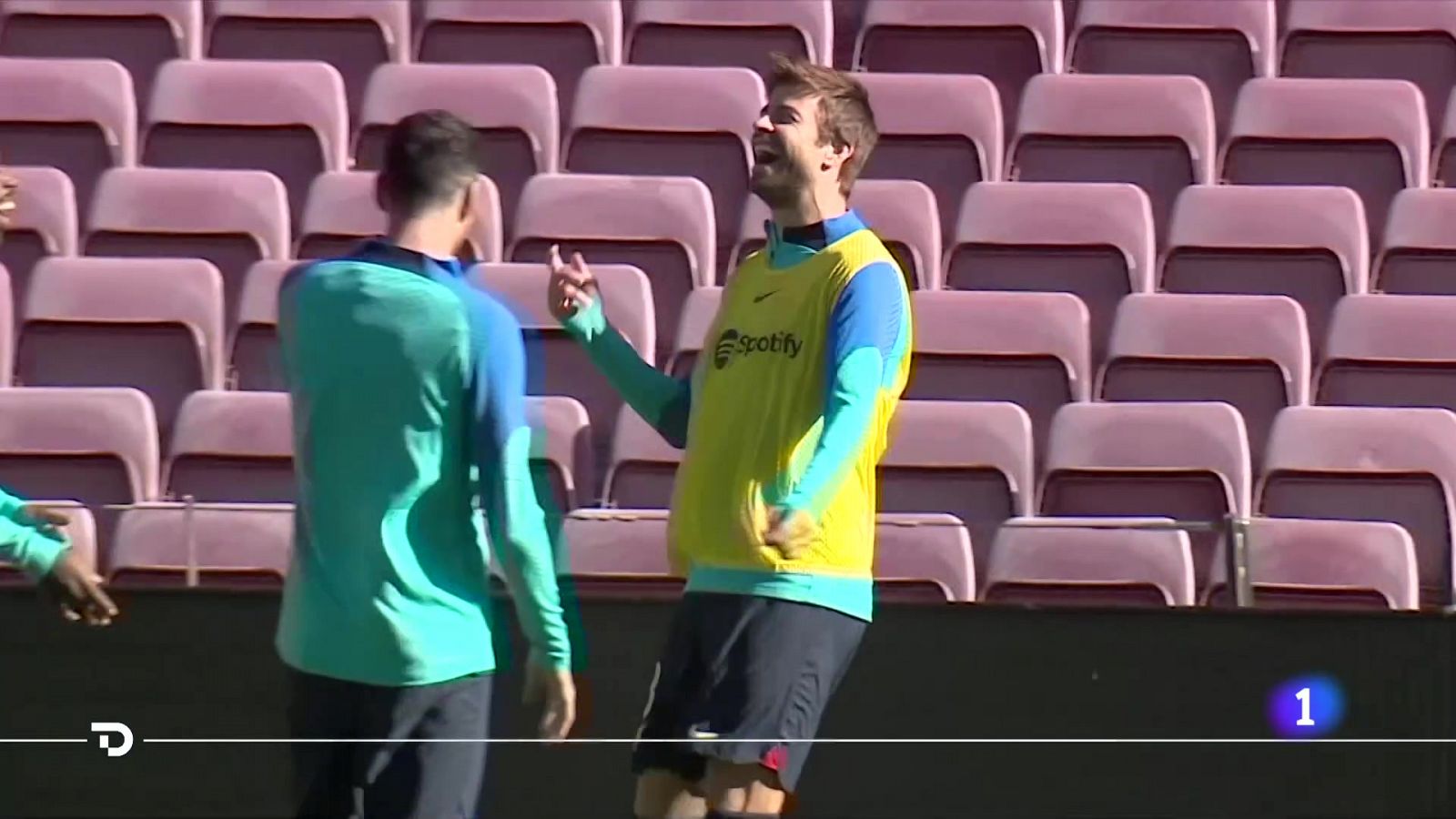 Rivales y compañeros despiden a Piqué, una leyenda del fútbol | Ver